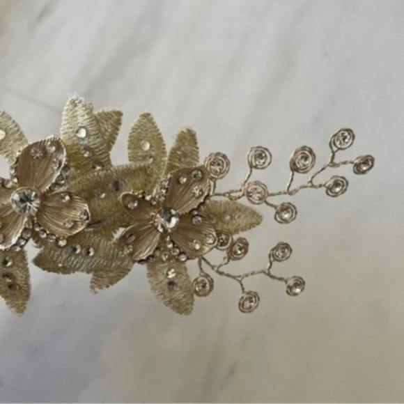 Wedding Hair Clip with Crystals, Metallic Flowers & Leaves - Picture 11 of 12